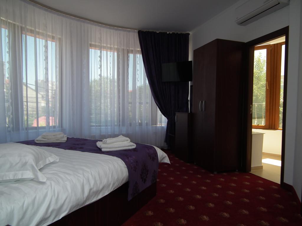 Vila Queen Mary Hotel Constanta Room photo